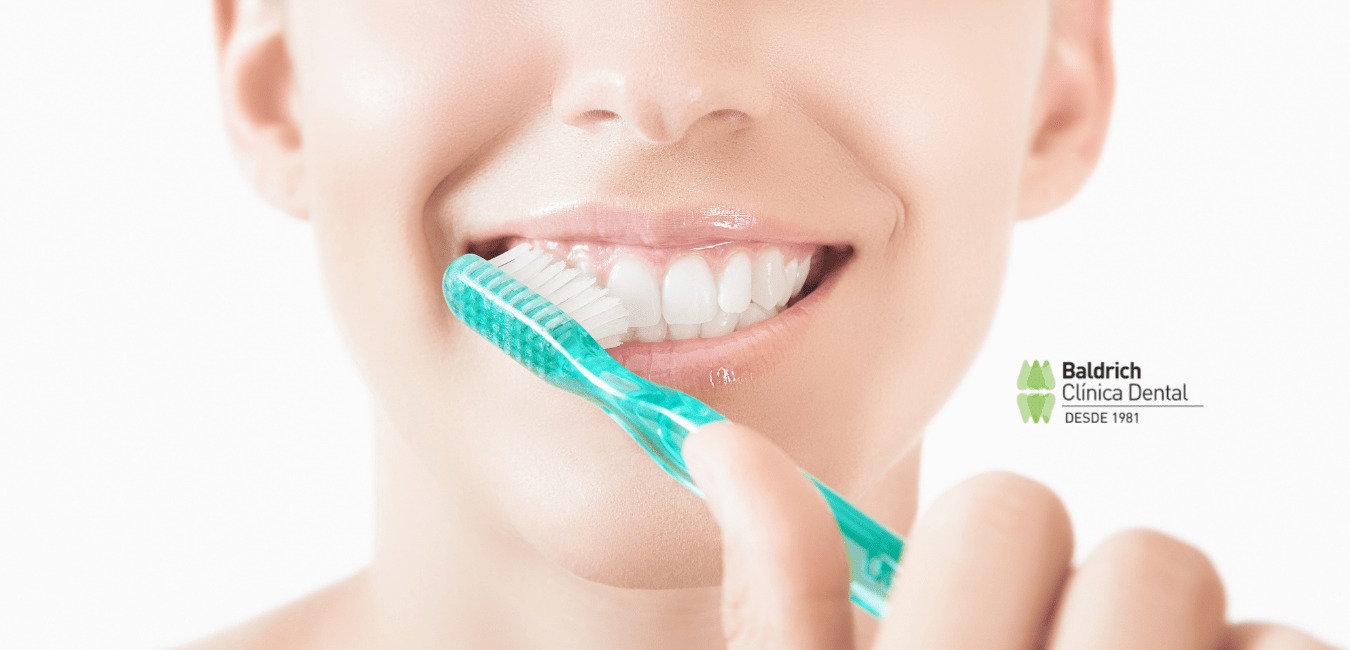 cómo lavarse los dientes